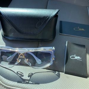 new/100% authentic with receipt & ALL original paperwork. not original lenses